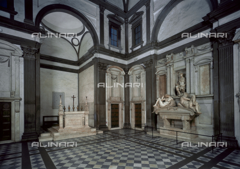 AGC-F-002088-0000 - View of the interior of the New Sacristy of the Church of St. Lorenz in Florence, with the Monument to Lorenzo de' Medici by Michelangelo Buonarroti - Date of photography: 1996 - Alinari Archives, Florence