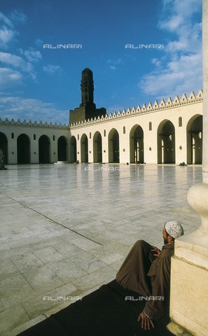 AIS-F-016452-0000 - Mosque of al-Hakim. 990-1013. EGYPT. CAIRO. Cairo. Islamic Cairo. Fatimid period. Courtyard. Islamic art. - Vannini / Iberfoto/Archivi Alinari