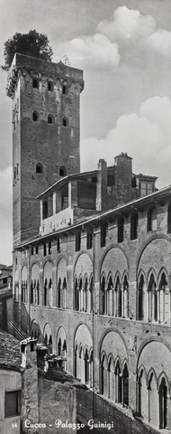 ARC-F-004823-0000 - Palace and Tower Guinigi in Lucca - Date of photography: 1970 ca. - Alinari Archives, Florence