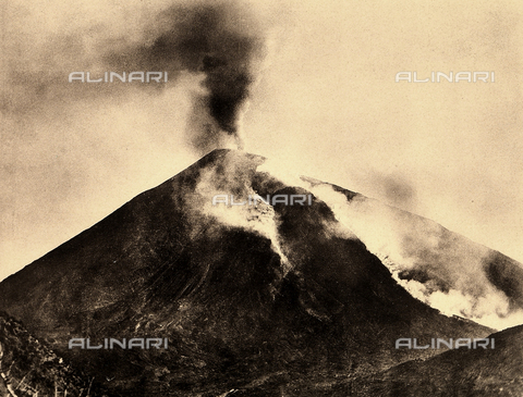 AVQ-A-000007-0004 - View of Vesuvius during the 1906 eruption. Streams of fiery molten rock can be seen running down the sides of the volcano. - Date of photography: 1906 - Alinari Archives, Florence