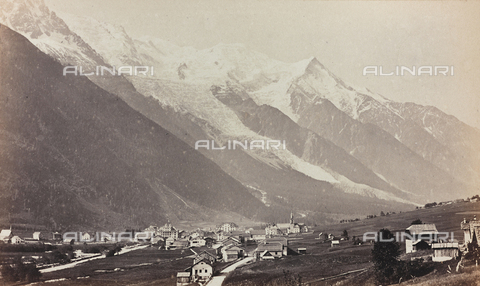 AVQ-A-000012-0005 - View of Chamonix-Mont-Blanc, at the foot of Mont Blanc - Date of photography: 1860-1880 - Alinari Archives, Florence