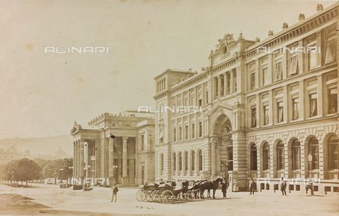 AVQ-A-000109-0002 - Animated view of Stuttgart - Date of photography: 1890 ca. - Alinari Archives, Florence