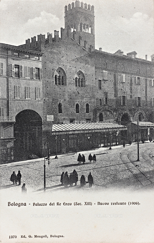 AVQ-A-000217-0048 - Piazza del Nettuno in Bologna with the Palace of King Enzo; postcard - Date of photography: 1909 ca. - Alinari Archives, Florence
