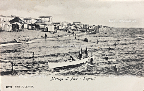 AVQ-A-000217-0100 - Bathers in Marina di Pisa; postcard - Date of photography: 1910 ca. - Alinari Archives, Florence