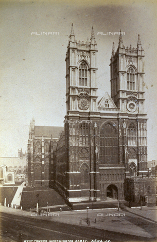 AVQ-A-000223-0014 - The facade of Westminster Abbey in London - Date of photography: 1860-1880 ca. - Alinari Archives, Florence