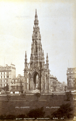 AVQ-A-000223-0034 - The famous monument to Walter Scott in Edinburgh - Date of photography: 1860-1880 ca. - Alinari Archives, Florence