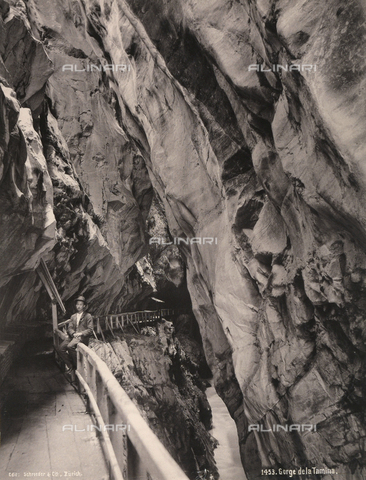 AVQ-A-000370-0003 - View of the Tamina Gorge, Switzerland - Date of photography: 1895 - Alinari Archives, Florence