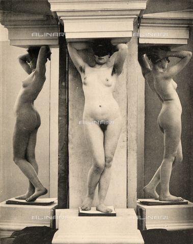 AVQ-A-000438-0046 - Nudo femminile in atteggiamento di cariatide - Data dello scatto: 1925 ca. - Archivi Alinari, Firenze