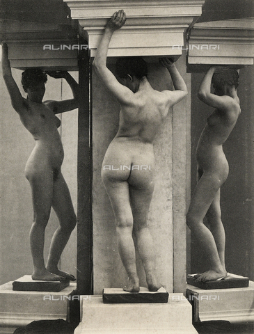 AVQ-A-000438-0057 - Nudo femminile in forma di cariatide - Data dello scatto: 1925 ca. - Archivi Alinari, Firenze
