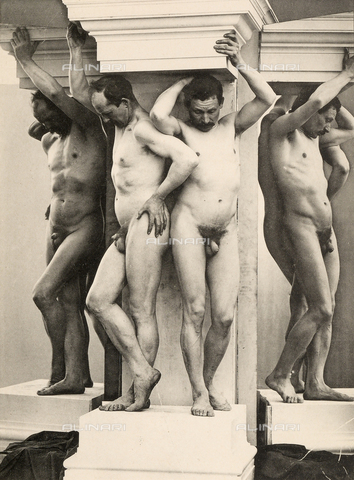 AVQ-A-000438-0073 - Nudi maschili in forma di cariatide - Data dello scatto: 1925 ca. - Archivi Alinari, Firenze