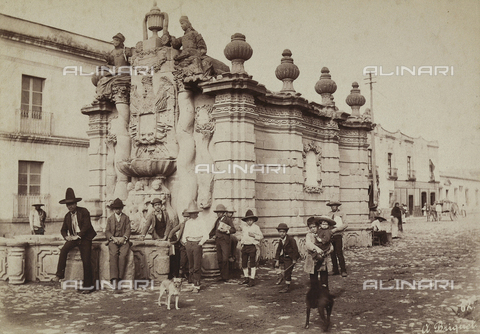 AVQ-A-000480-0016 - Fountain del Salto de Agua in Mexico City - Date of photography: 1896 - Alinari Archives, Florence