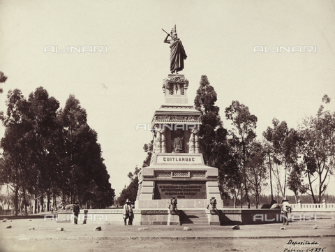 AVQ-A-000480-0017 - Monument to warrior Cuahutemoc in Mexico City - Date of photography: 06/02/1896 - Alinari Archives, Florence