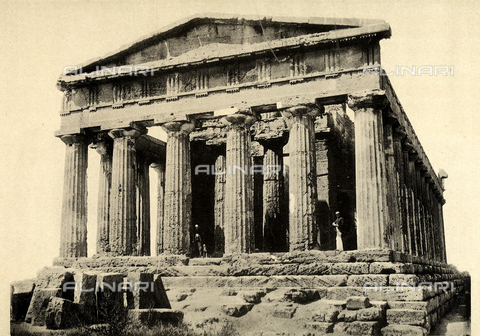 AVQ-A-000548-0057 - The Temple of Concord, Valle dei Templi, Agrigento. - Date of photography: 1890 ca. - Alinari Archives, Florence