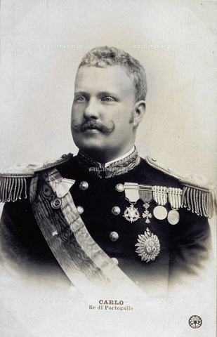 AVQ-A-000806-0029 - Half-length portrait of Charles I King of Portugal (1863-1908). He is wearing military attire and many medals - Date of photography: 1900-1908 - Alinari Archives, Florence