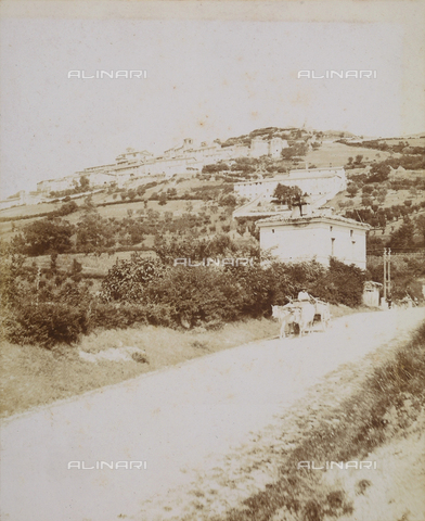 AVQ-A-000921-0010 - Landscape near Fossato di Vico - Date of photography: 1899 - Gabba Raccolta Acquisto / Alinari Archives, Florence