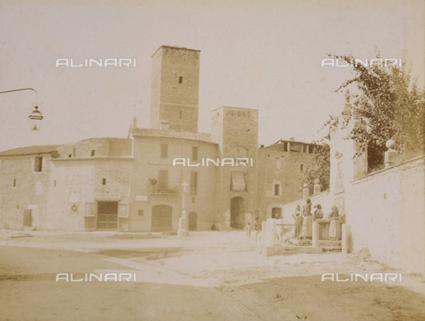 AVQ-A-000921-0024 - The square and castle of Sant'Eraclio - Date of photography: 1899 - Gabba Raccolta Acquisto / Alinari Archives, Florence