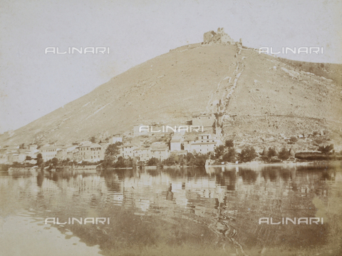 AVQ-A-000921-0031 - Lake Piediculo near Terni - Date of photography: 1899 - Gabba Raccolta Acquisto / Alinari Archives, Florence