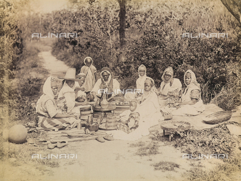 AVQ-A-000946-0035 - A group of nomads - Date of photography: 1850-1900 - Alinari Archives, Florence