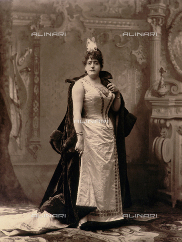 AVQ-A-001055-0050 - Lyric opera singer - Date of photography: 1900 ca. - Alinari Archives, Florence