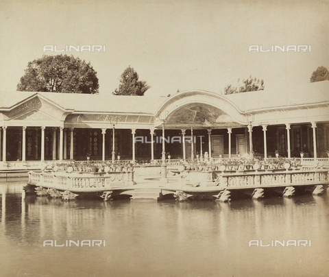AVQ-A-001077-0009 - Garden on the water at a palace in Cairo - Date of photography: 1890 ca. - Alinari Archives, Florence