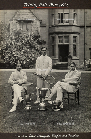 AVQ-A-001414-0003 - Student winners of the singles and doubles tournament at Trinity College, Cambridge in 1924 - Date of photography: 1924 - Alinari Archives, Florence