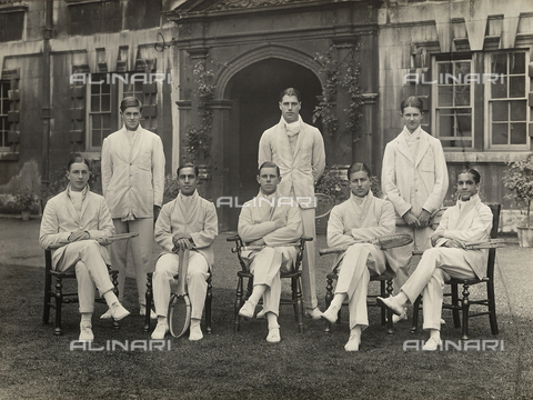 AVQ-A-001414-0004 - Winning students in the University of Cambridge tennis tournament 1924 - Date of photography: 1924 - Alinari Archives, Florence