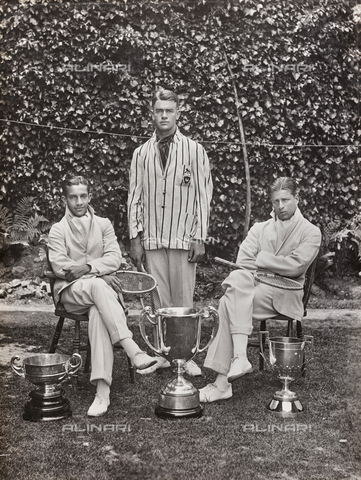 AVQ-A-001414-0006 - Winning students of the singles and doubles tournament at the University of Cambridge in 1925 - Date of photography: 1925 - Alinari Archives, Florence