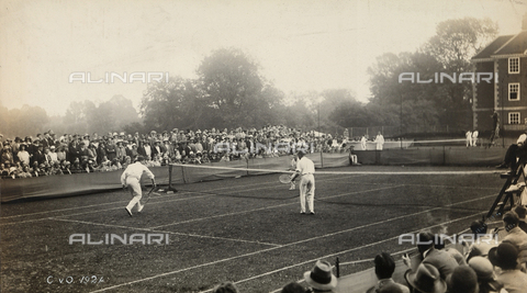 AVQ-A-001414-0017 - A student match during the University of Cambridge tennis tournament - Date of photography: 1925 ca. - Alinari Archives, Florence