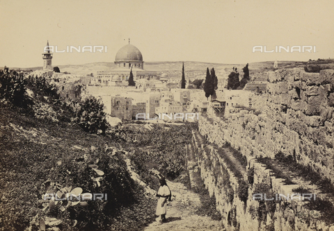 AVQ-A-001437-0028 - "Egypt and Palestine": the mosque of Omar, Jerusalem - Date of photography: 1857 - Alinari Archives, Florence