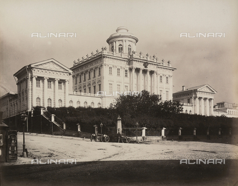 AVQ-A-001446-0012 - 'Souvenir de Moscou'.  A museum in Moscow - Date of photography: 1880 ca. - Alinari Archives, Florence