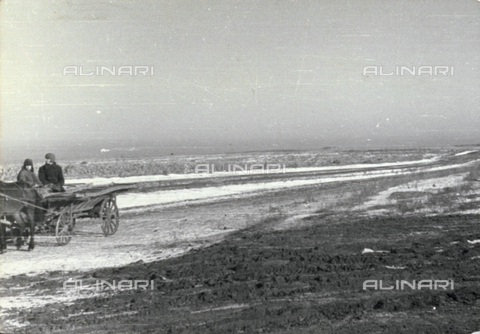 AVQ-A-001479-0105 - Photo of a vast area of the Russian steppe taken by an Italian soldier during the offensive campaign of 1942-43 - Date of photography: 1942-1943 - Alinari Archives, Florence