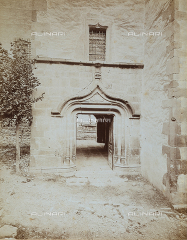 AVQ-A-001553-0002 - Entrance portal of the castle at Issogne in Valle d'Aosta - Date of photography: 1878-1882 ca. - Alinari Archives, Florence