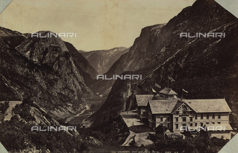 AVQ-A-001614-0004 - Naerodal Pass in Norway and the Stalheim Hotel - Date of photography: 1898-1899 - Alinari Archives, Florence