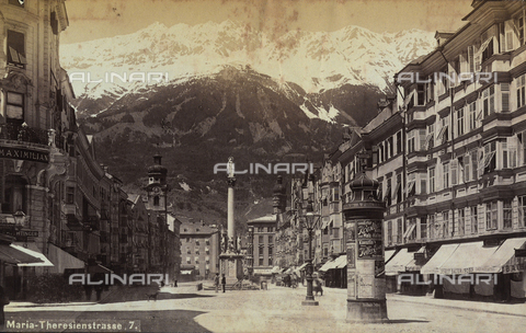 AVQ-A-001614-0018 - Scorcio della 'Maria-Theresien-Strasse' ad Innsbruck - Data dello scatto: 1899 ca. - Archivi Alinari, Firenze
