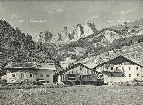 AVQ-A-001889-0018 - Campitello di Fassa in the Dolomites - Date of photography: 1925-1930 ca. - Alinari Archives, Florence