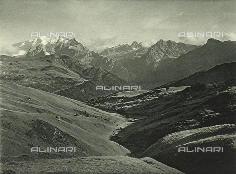 AVQ-A-001889-0025 - Sella Pass in the Dolomites - Date of photography: 1925-1930 - Alinari Archives, Florence
