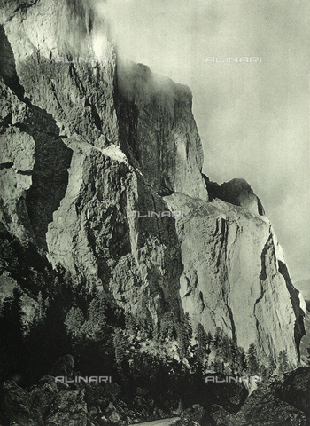 AVQ-A-001889-0026 - Cliffs of Selva Pass near Canazei in the Dolomites - Date of photography: 1925-1930 ca. - Alinari Archives, Florence