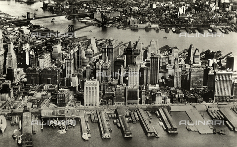 AVQ-A-001988-0003 - View of Manhattan, New York - Date of photography: 1940 ca. - Alinari Archives, Florence