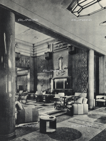 AVQ-A-002346-0010 - R.M.S. Queen Mary: the smoking room of the transatlantic Queen Mary - Date of photography: 1936 - Alinari Archives, Florence