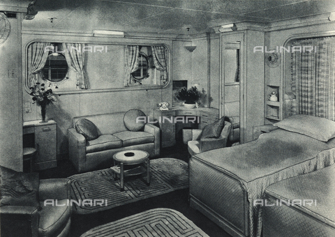 AVQ-A-002346-0012 - R.M.S. Queen Mary: deluxe cabin of the transatlantic Queen Mary - Date of photography: 1936 - Alinari Archives, Florence