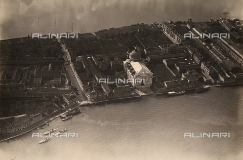 AVQ-A-002434-0063 - Church of the Redeemer on the island of Guidecca, Venice - Date of photography: 1918 - Alinari Archives, Florence