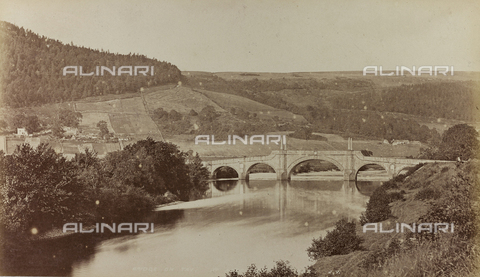 AVQ-A-002803-0022 - Album "Voyage en Ecosse Septembre 1880": View of the bridge over the River Tay in Aberfeldy in Scotland - Date of photography: 21/09/1880 - Alinari Archives, Florence