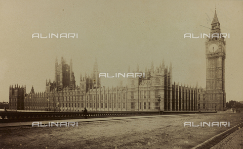 AVQ-A-002803-0043 - Album " Voyage en Ecosse Septembre 1880 ": View of the Palace of Westminster (Houses of Parliament) and Big Ben in London - Date of photography: 01/10/1880 - Alinari Archives, Florence