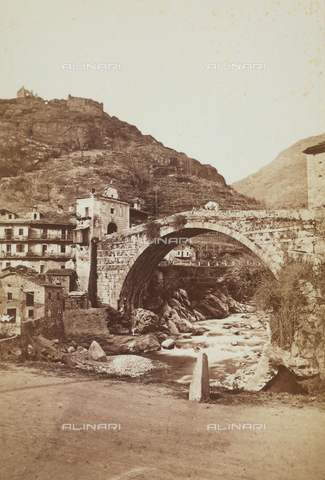 AVQ-A-002868-0001 - The Roman bridge of Pont-St-Martin, Valle d'Aosta - Date of photography: 1865 - 1868 - Alinari Archives, Florence