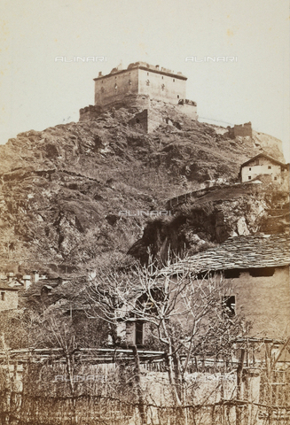 AVQ-A-002868-0005 - The Verres castle, Valle d'Aosta - Date of photography: 1865 - 1868 - Alinari Archives, Florence