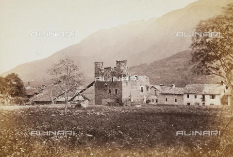 AVQ-A-002868-0011 - Pilate Castle, Valle d'Aosta - Date of photography: 1865 - 1868 - Alinari Archives, Florence