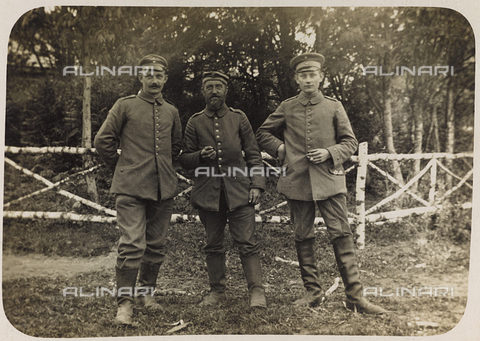 AVQ-A-002988-0056 - First World War: the 'Ukraine in the years 1914-1916 during the invasion of the German army. Group of soldiers - Date of photography: 1914-1916 - Alinari Archives, Florence