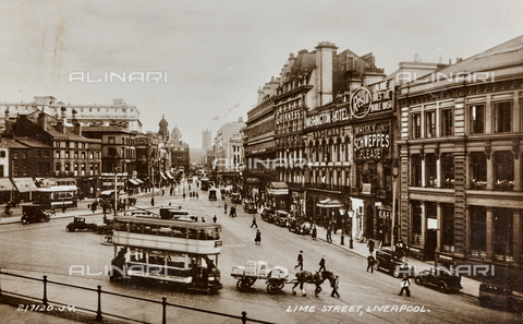 AVQ-A-003198-0053 - View of Lime Street in Liverpool - Date of photography: 1930-20/09/1933 - Alinari Archives, Florence