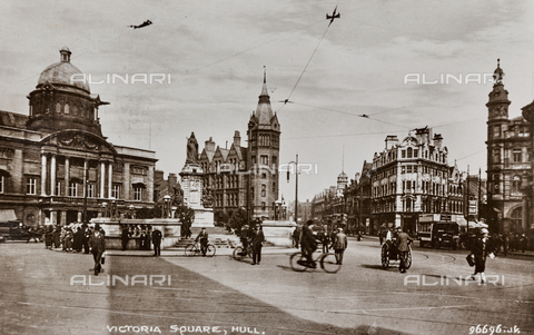 AVQ-A-003198-0101 - Victoria Square in Kingston upon Hull - Date of photography: 1930-1932 - Alinari Archives, Florence