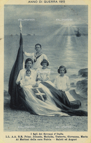 AVQ-A-003668-0003 - Princes and Princesses, children of the Sovreigns of Italy, Jolanda, Mafalda, Umberto, Giovanna, Maria, paying tribute to the sailors of the Homeland - Date of photography: 1915 - Alinari Archives, Florence